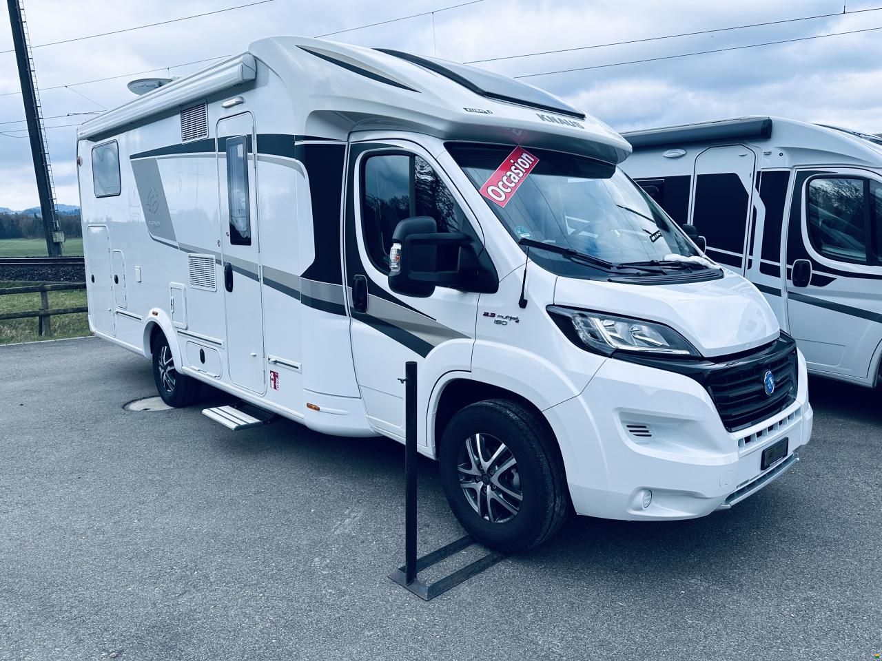 Knaus Platinum 700 MEG