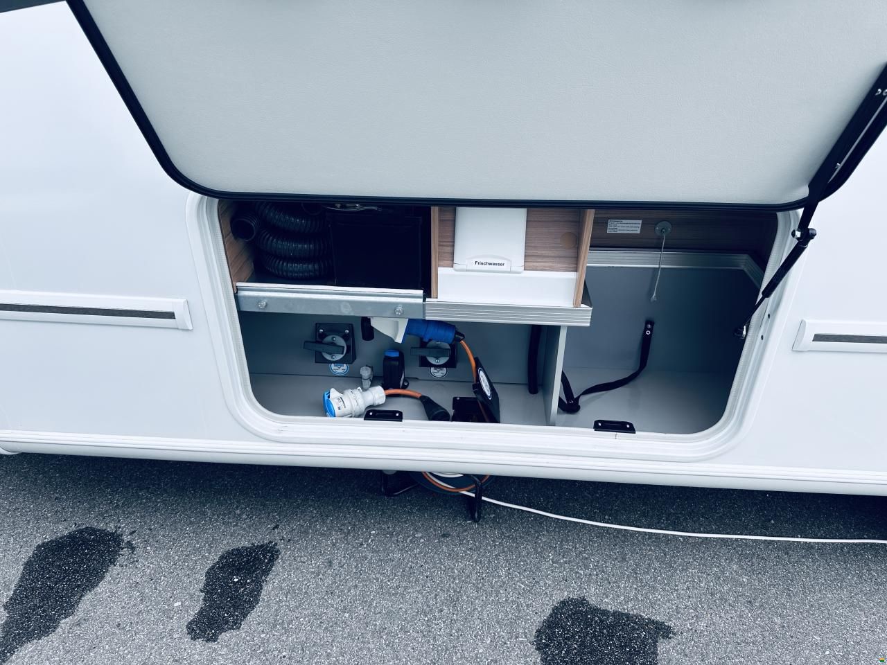 Knaus Platinum 700 MEG