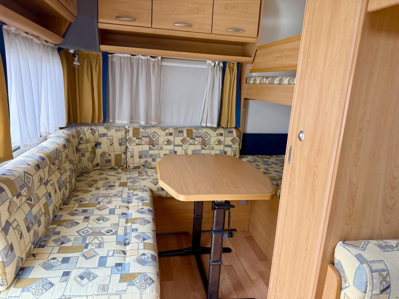 Knaus S&uuml;dwind 650 TK