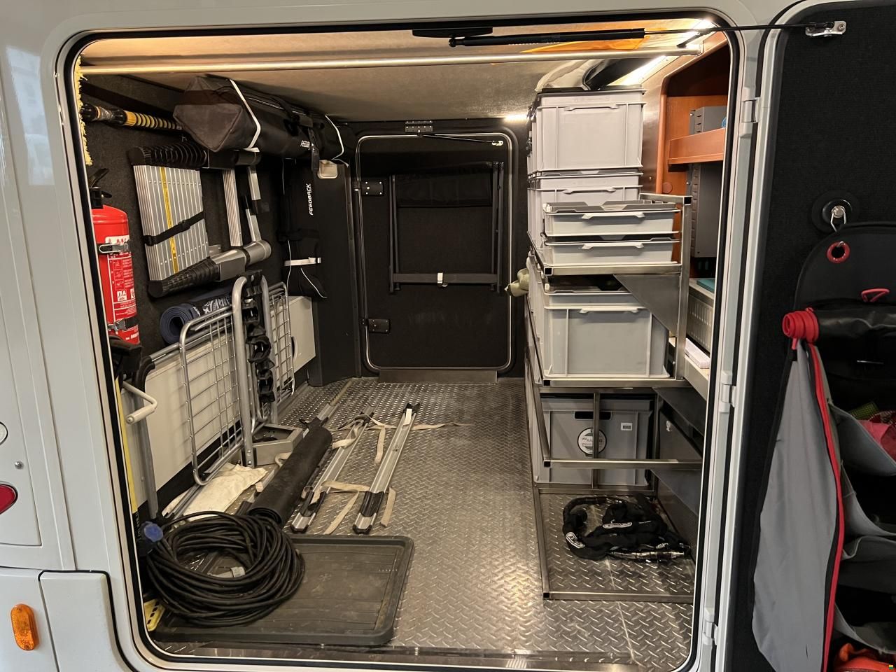 Concorde Liner 890 L