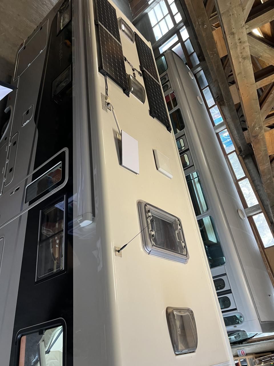 Concorde Liner 890 L