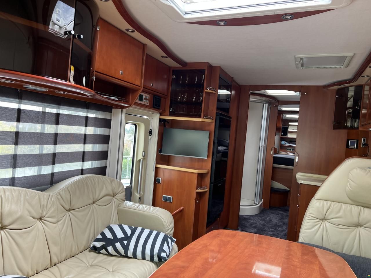 Concorde Liner 890 L