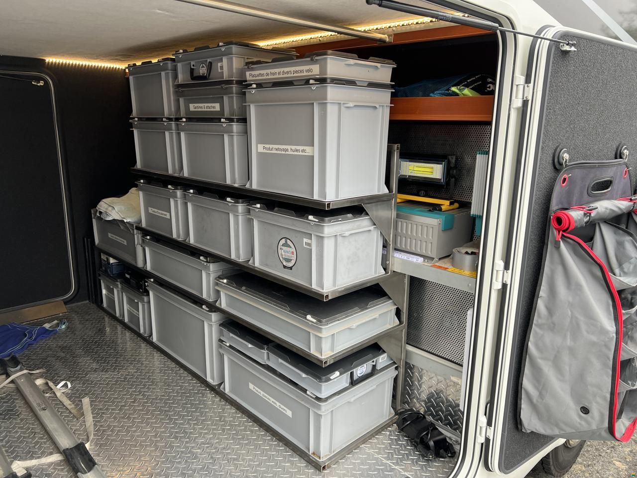 Concorde Liner 890 L