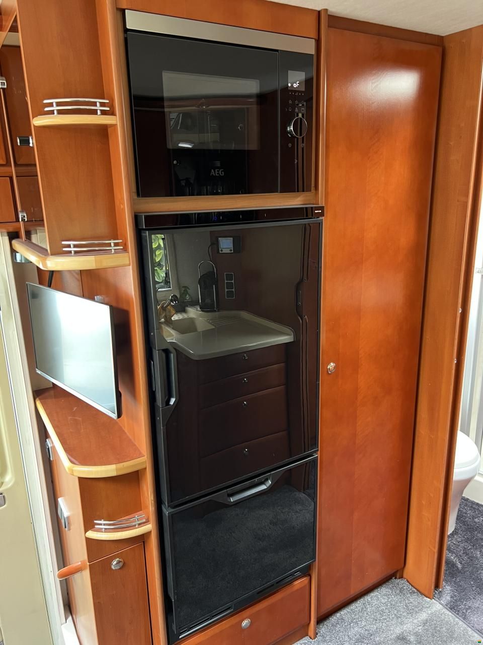 Concorde Liner 890 L