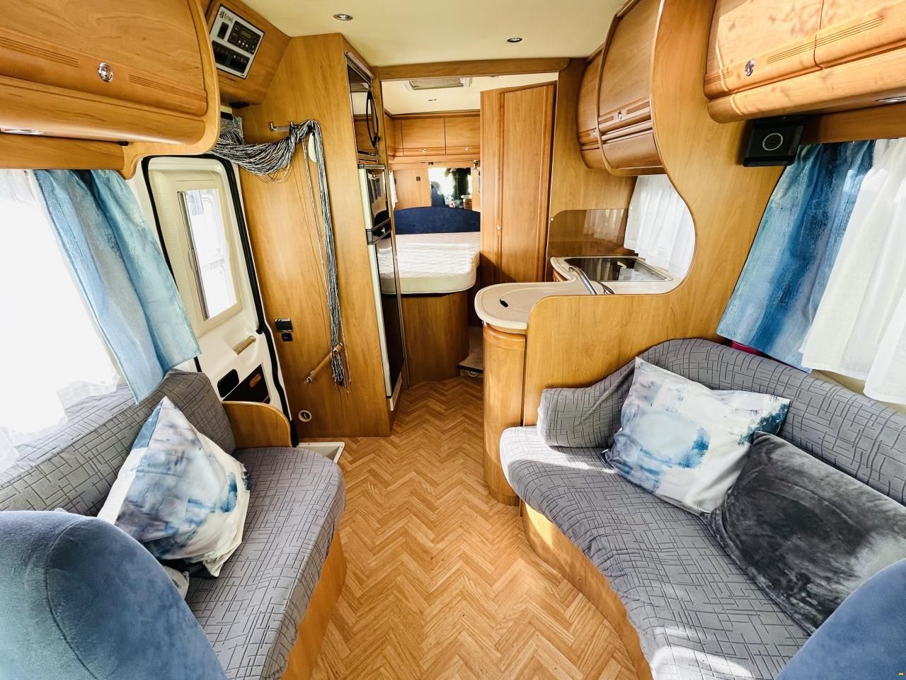 Mercedes Benz Esterel