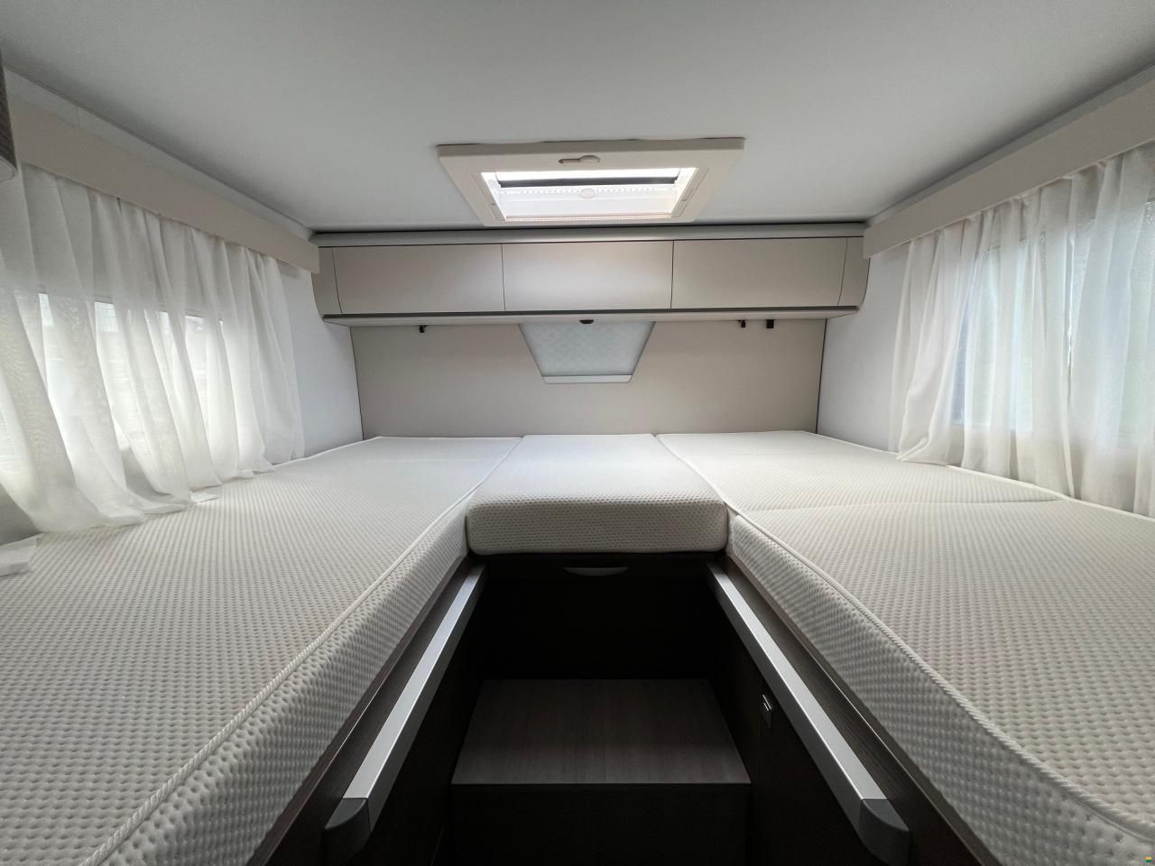 Adria Coral Supreme 670 DL