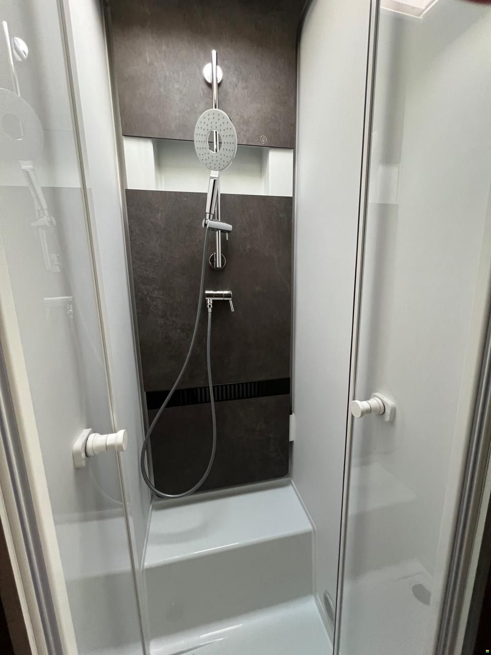 Adria Coral Supreme 670 DL