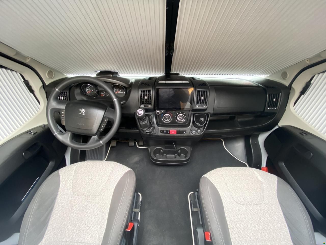 Knaus Van TI 650 MEG, Peugeot 2.2HDI 165PS