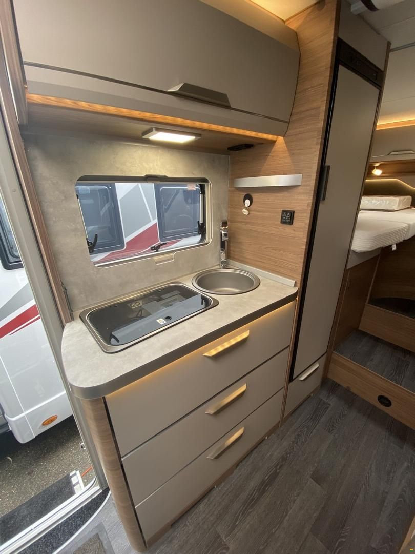 Knaus Van TI 650 MEG, Peugeot 2.2HDI 165PS