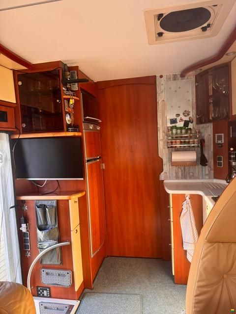 Concorde Charisma 890 M