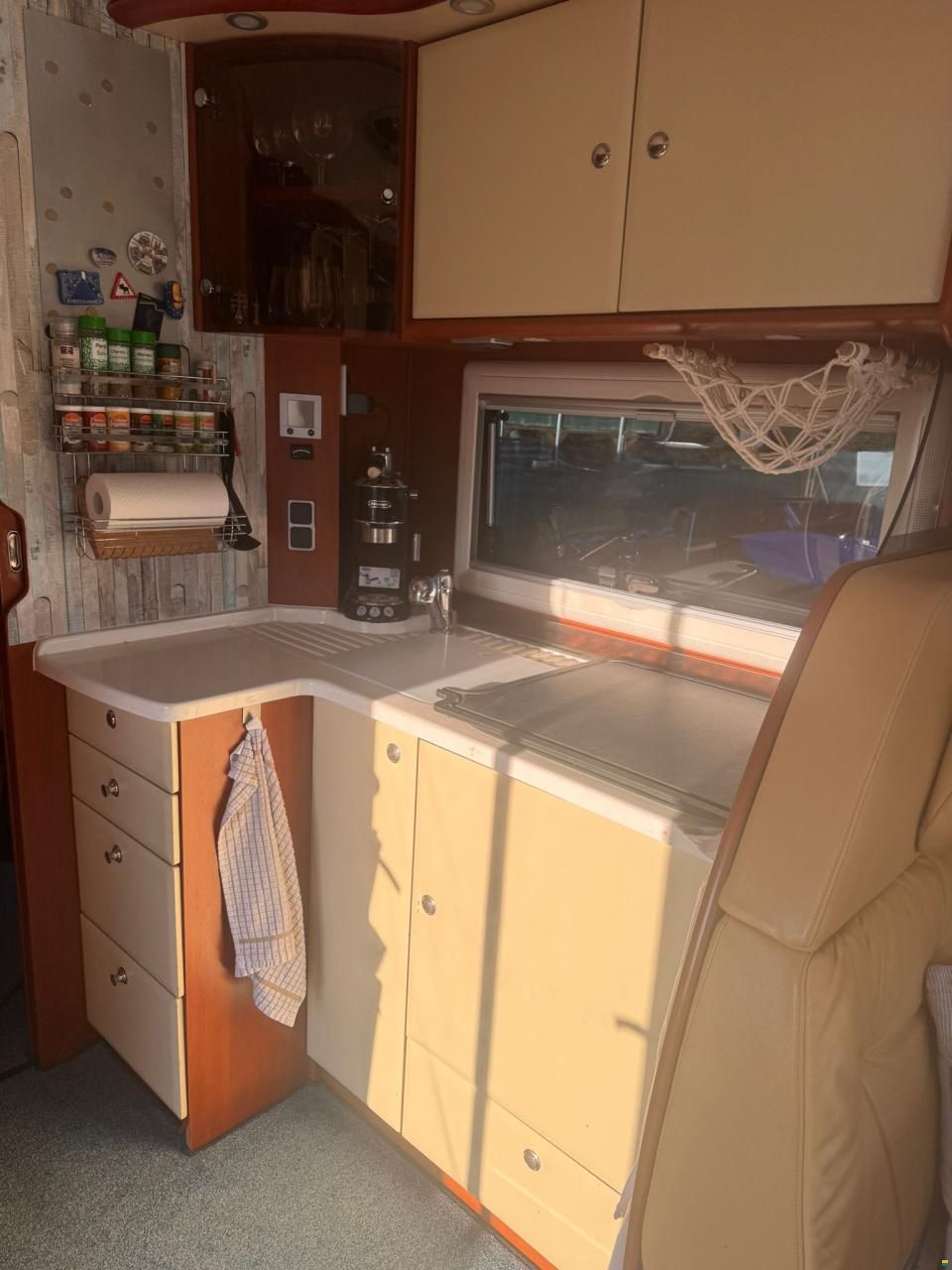 Concorde Charisma 890 M