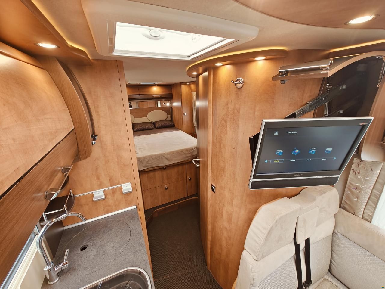 Carthago Compactline I 145 Q - Super Lightweight