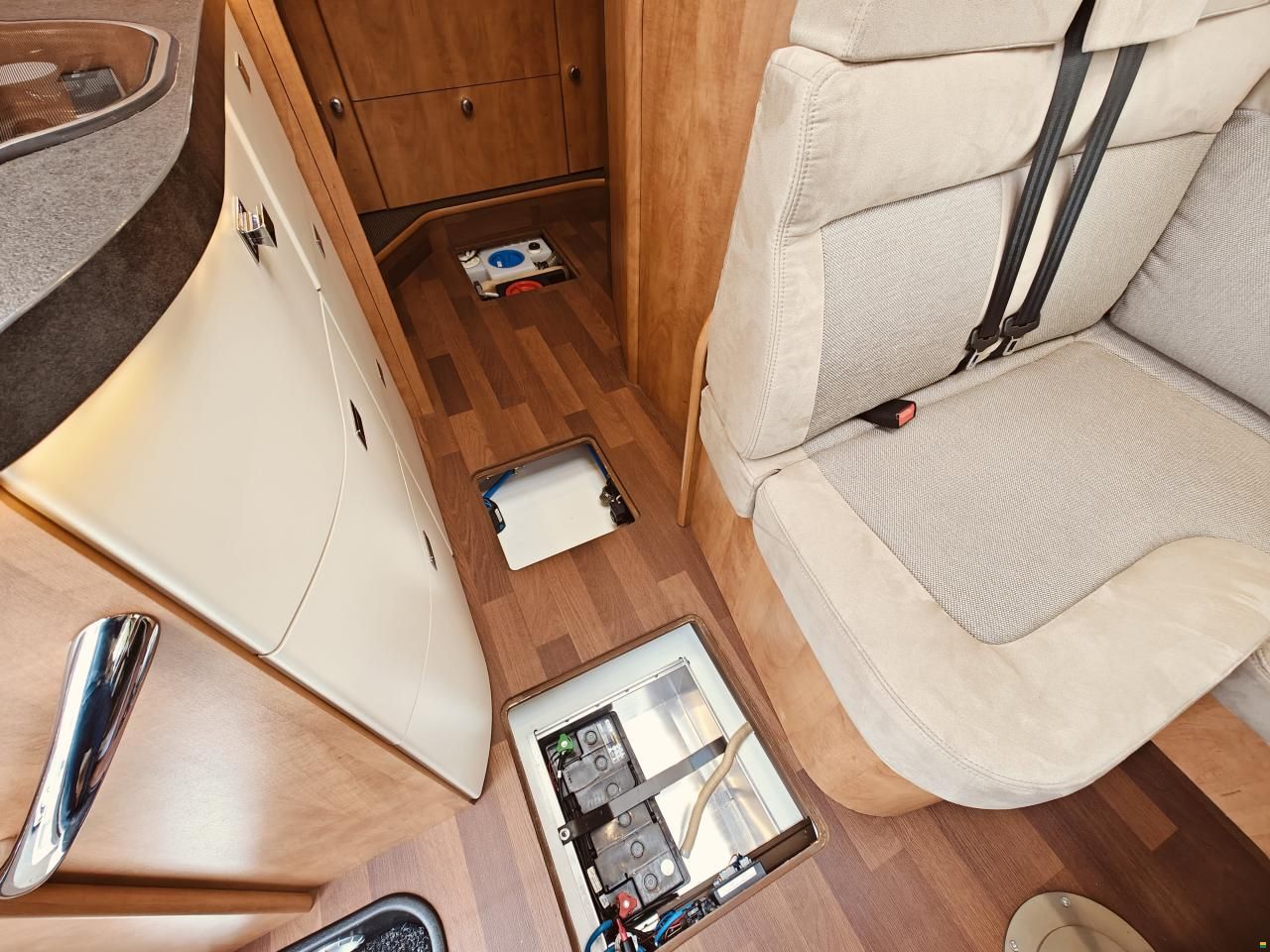 Carthago Compactline I 145 Q - Super Lightweight