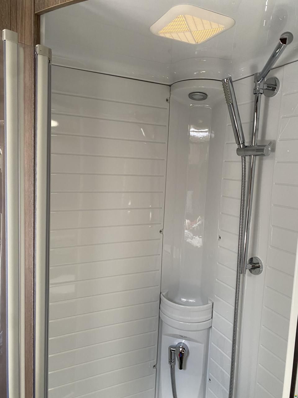 Bürstner lxeo Time it 745