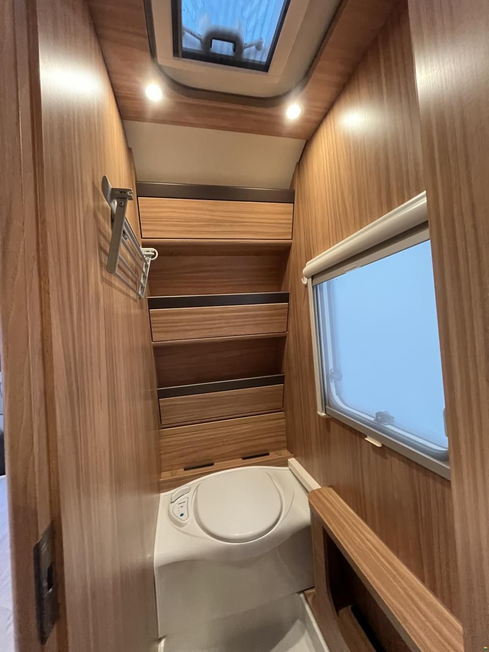 Eriba Exciting 560 mit Kaj&uuml;tenbett