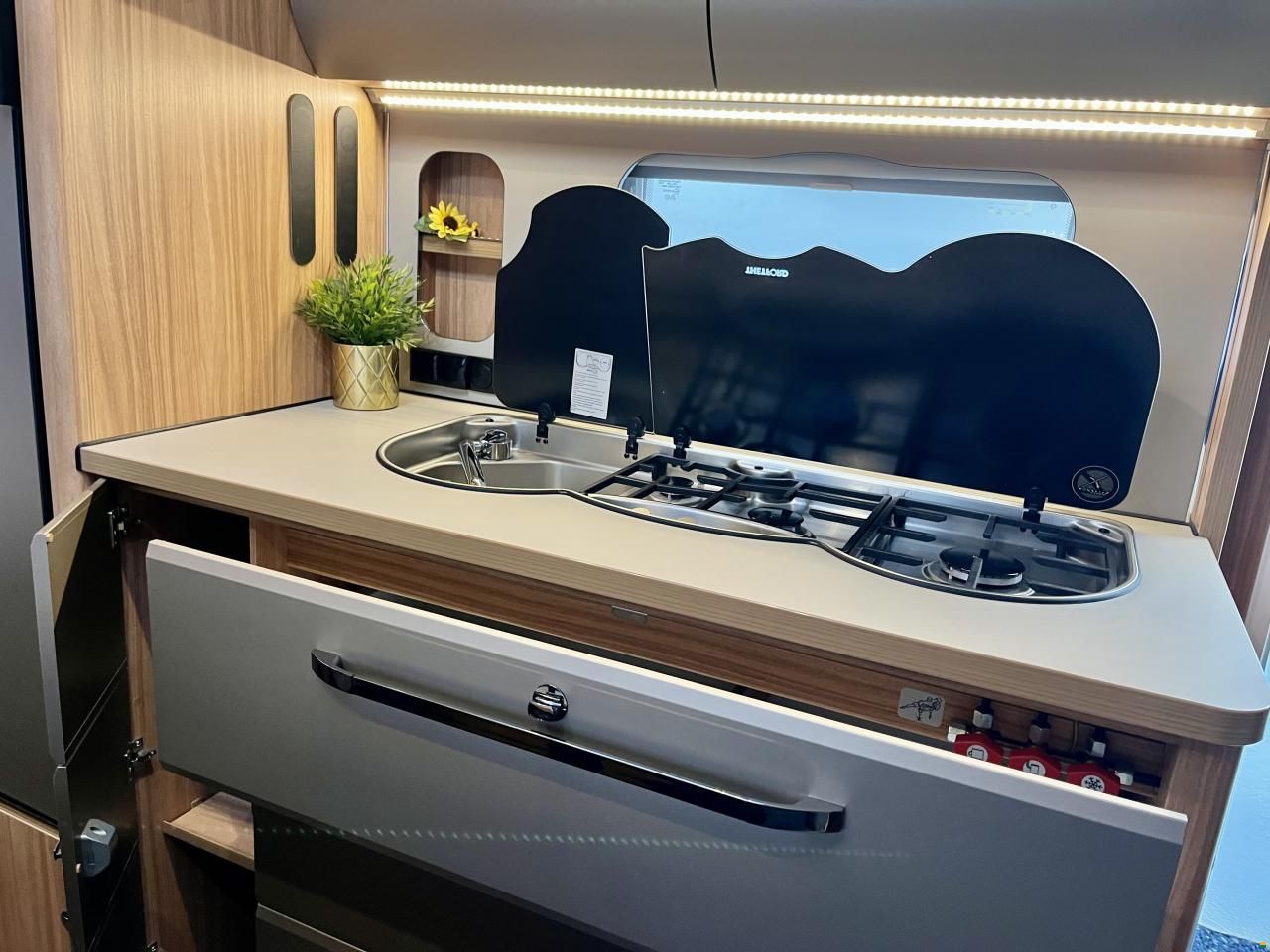 Eriba Exciting 560 mit Kaj&uuml;tenbett