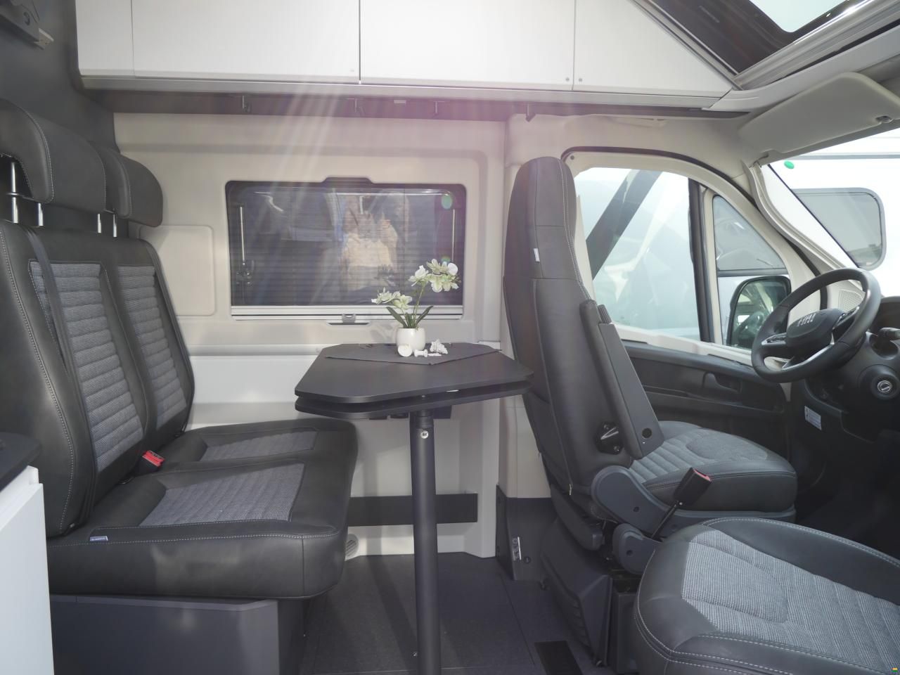 Adria Twin Supreme 640 SGX | 2025