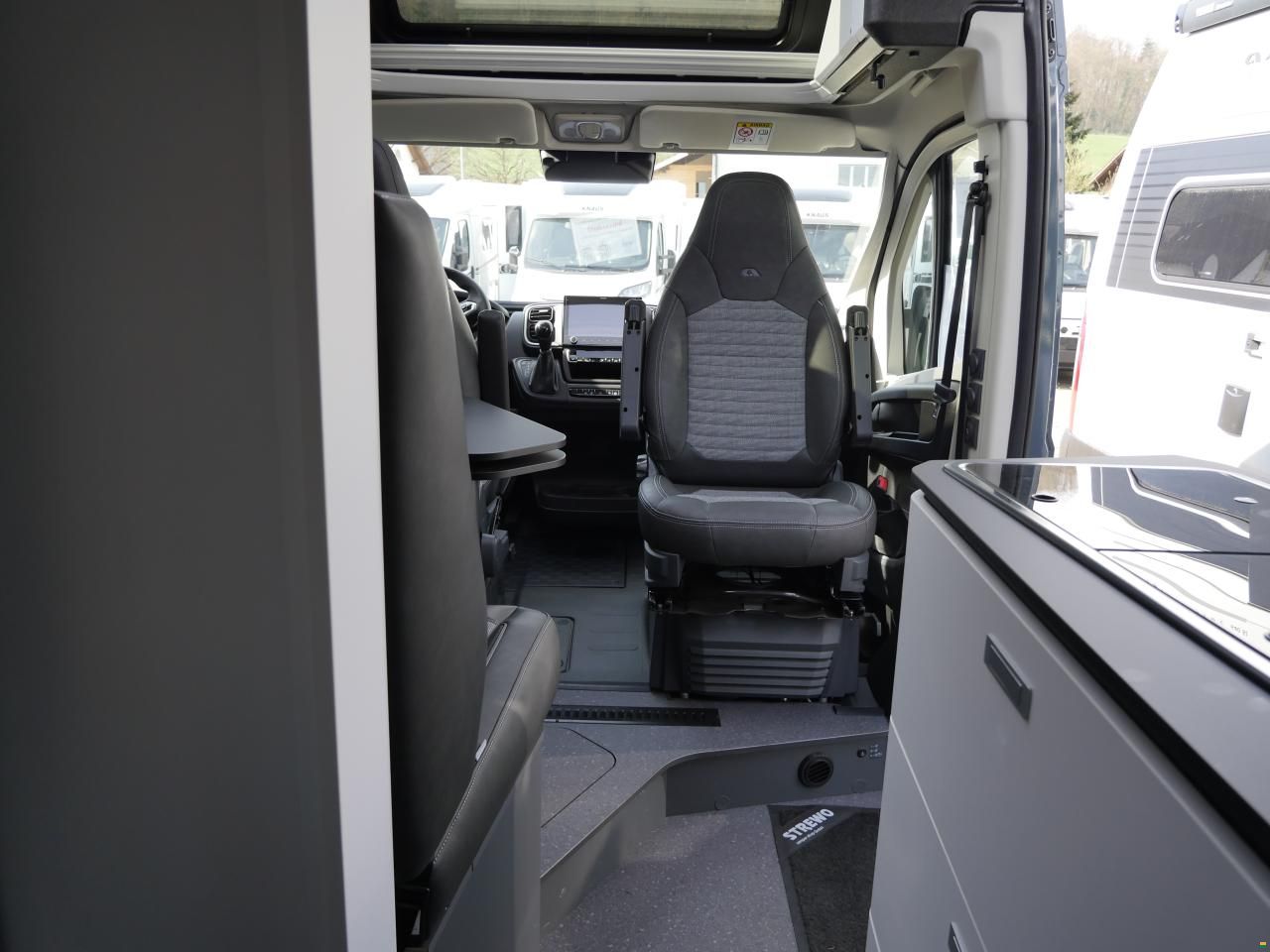 Adria Twin Supreme 640 SGX | 2025