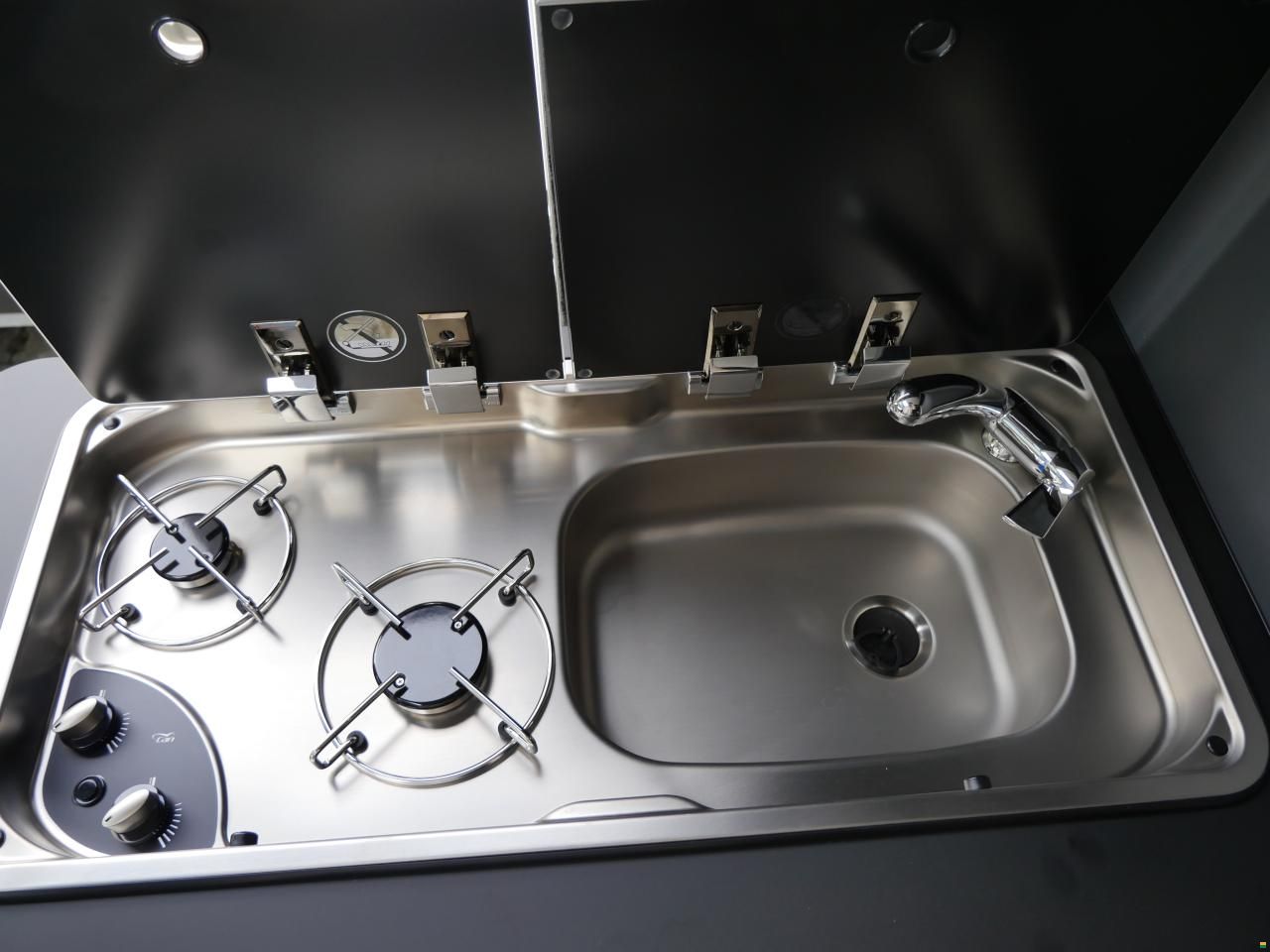 Adria Twin Supreme 640 SGX | 2025