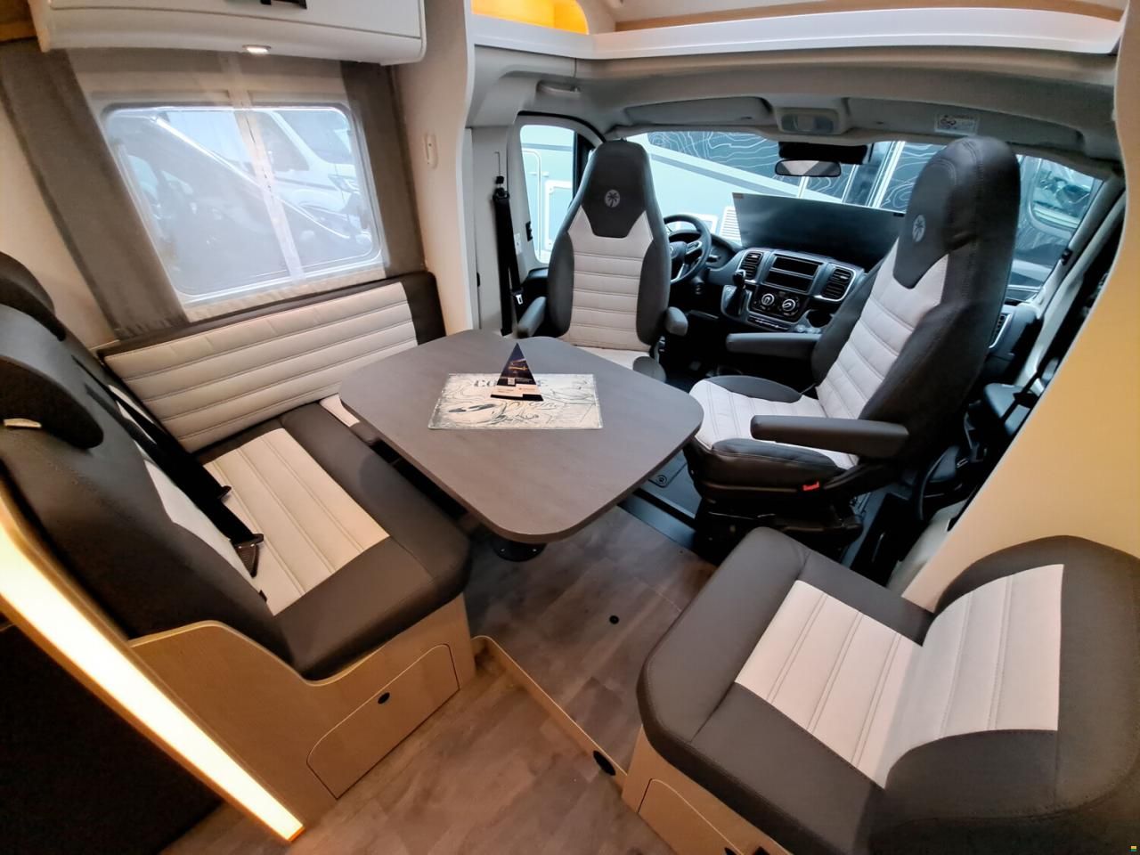 Sunlight T 68 Adventure Edition