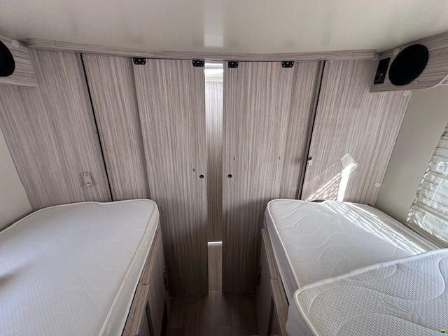 Elnagh Magnum 530 - Km 15.495