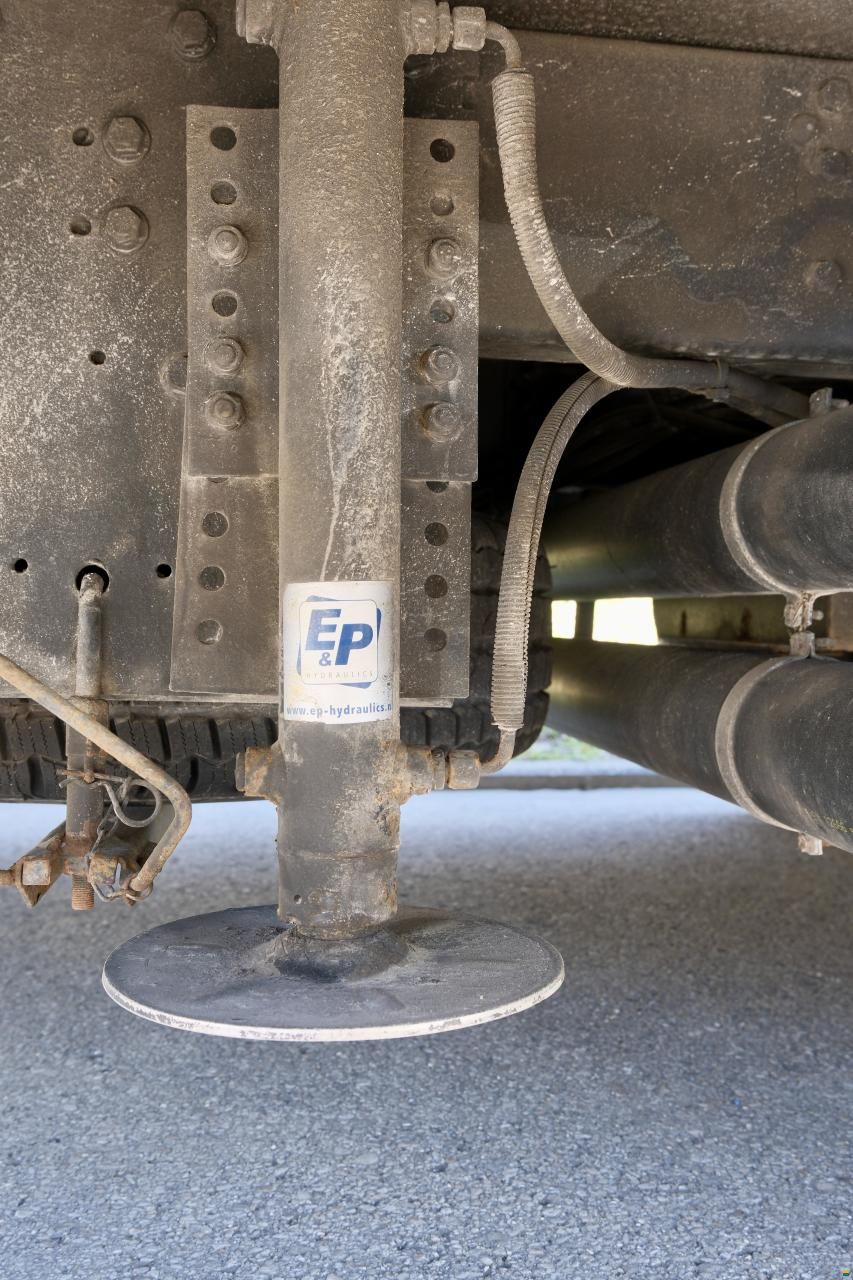 Concorde Carver 821 L