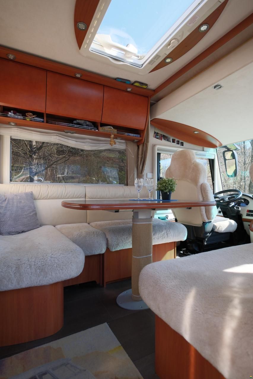 Concorde Carver 821 L