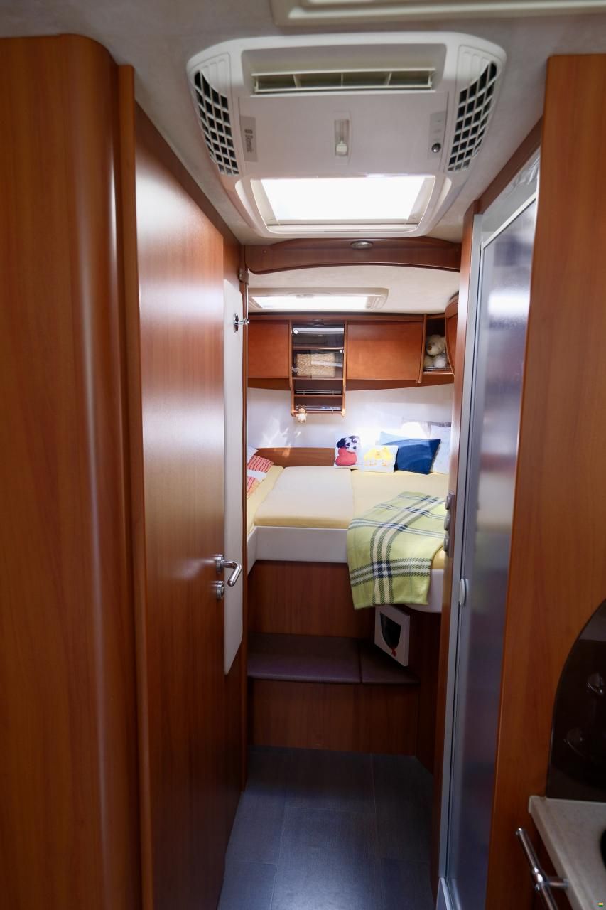 Concorde Carver 821 L