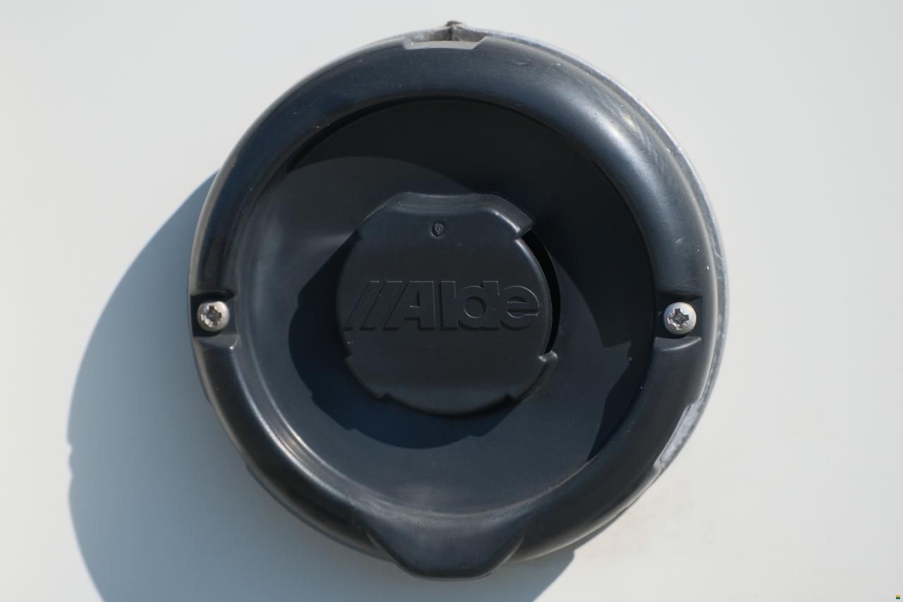 Concorde Carver 821 L