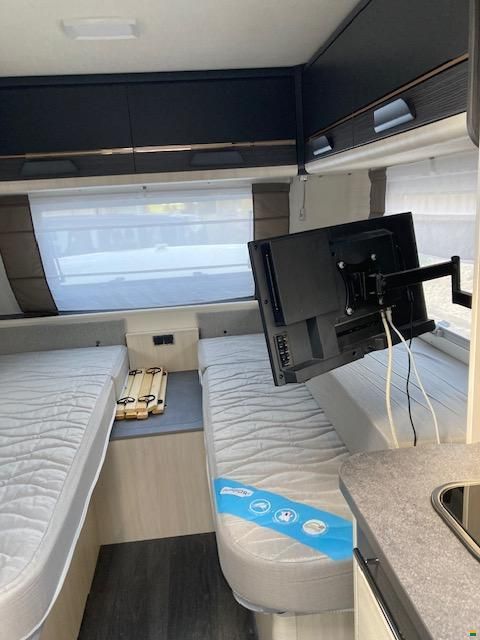 Caravelair Artica 492