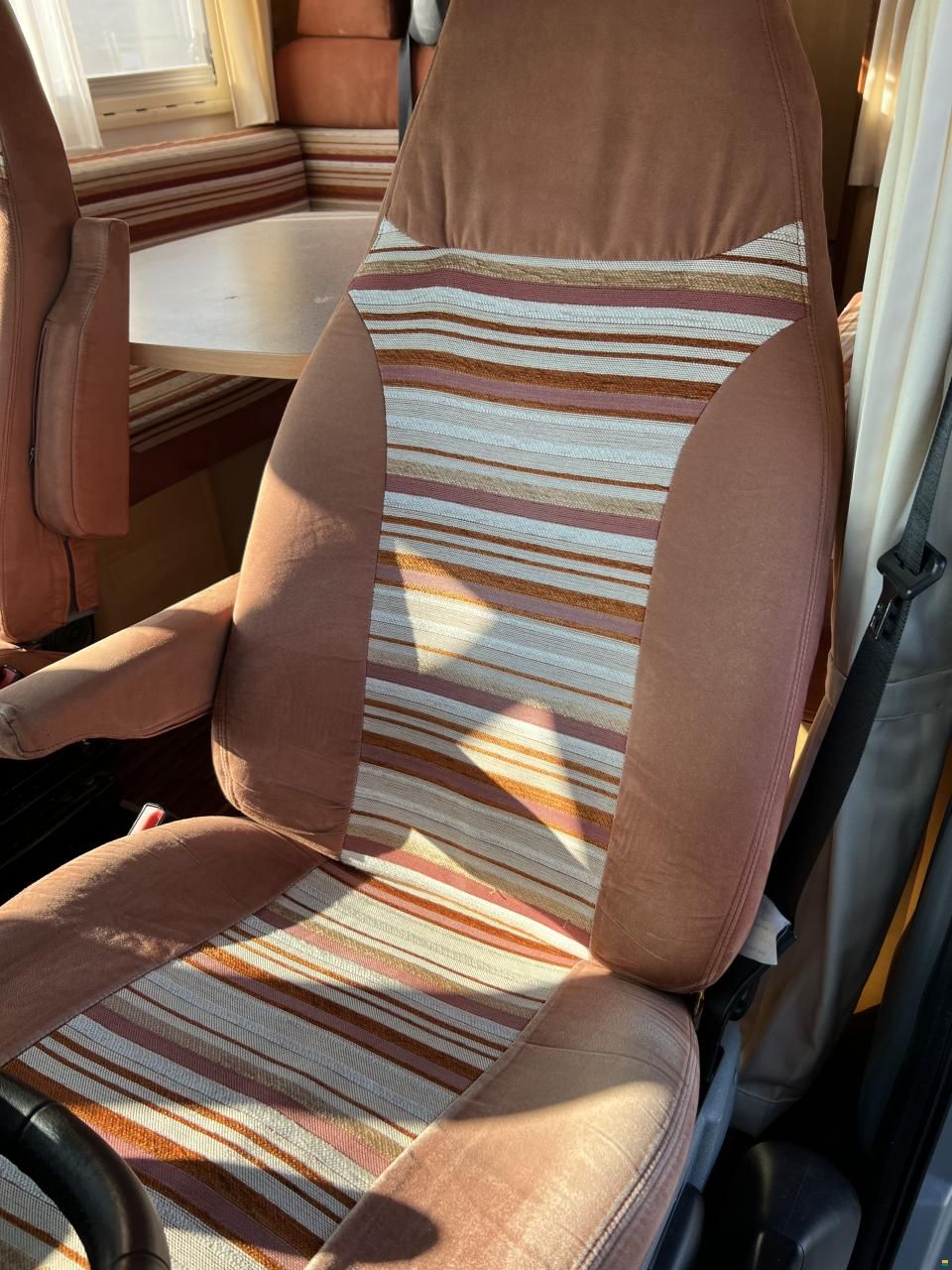 Eura Mobil PA 675 VB 411