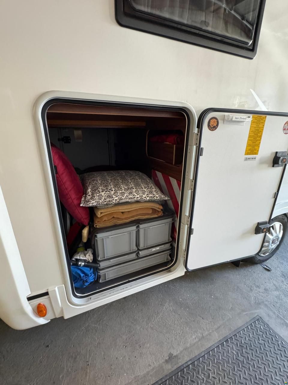 Adria Matrix Plus M670 SL