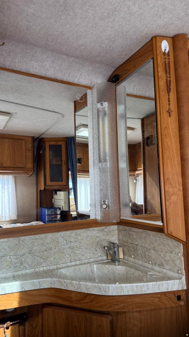 Mercedes Benz Hymer 670S, Motorhome