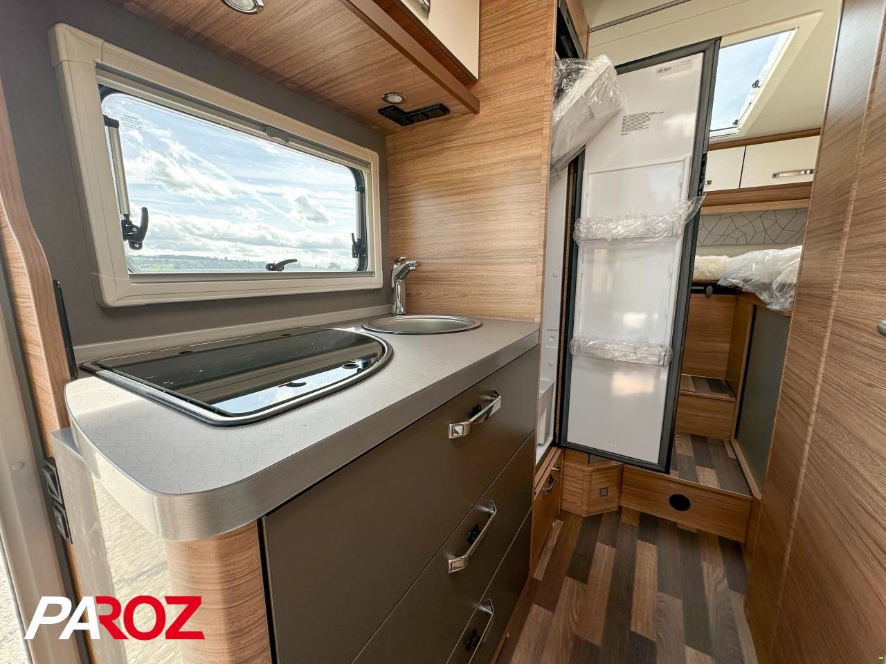 Weinsberg Cara Compact 600 MEG Edition [Pepper]