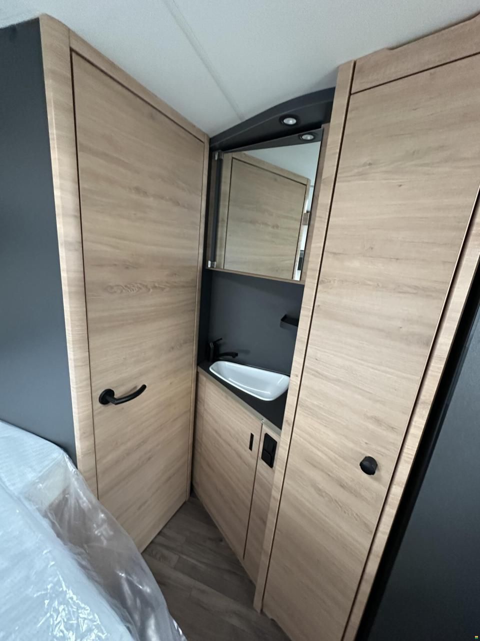 Knaus L!VE TI PLATINUM SELECTION 590 MF