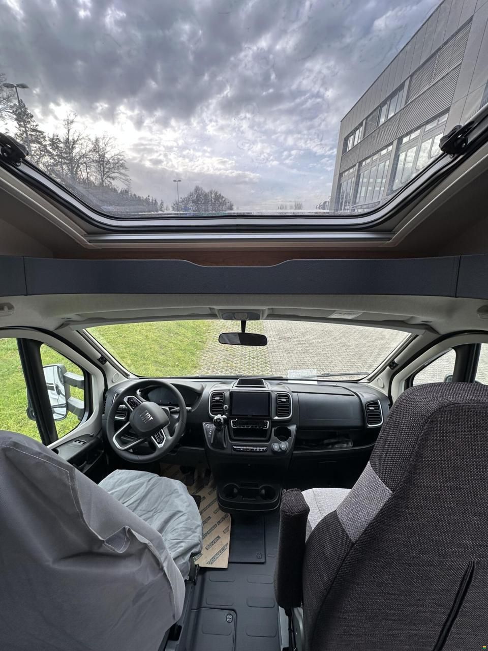 Knaus L!VE TI PLATINUM SELECTION 590 MF