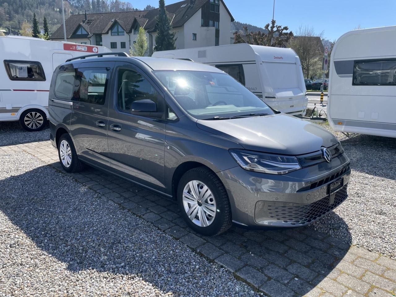 Volkswagen Caddy California .