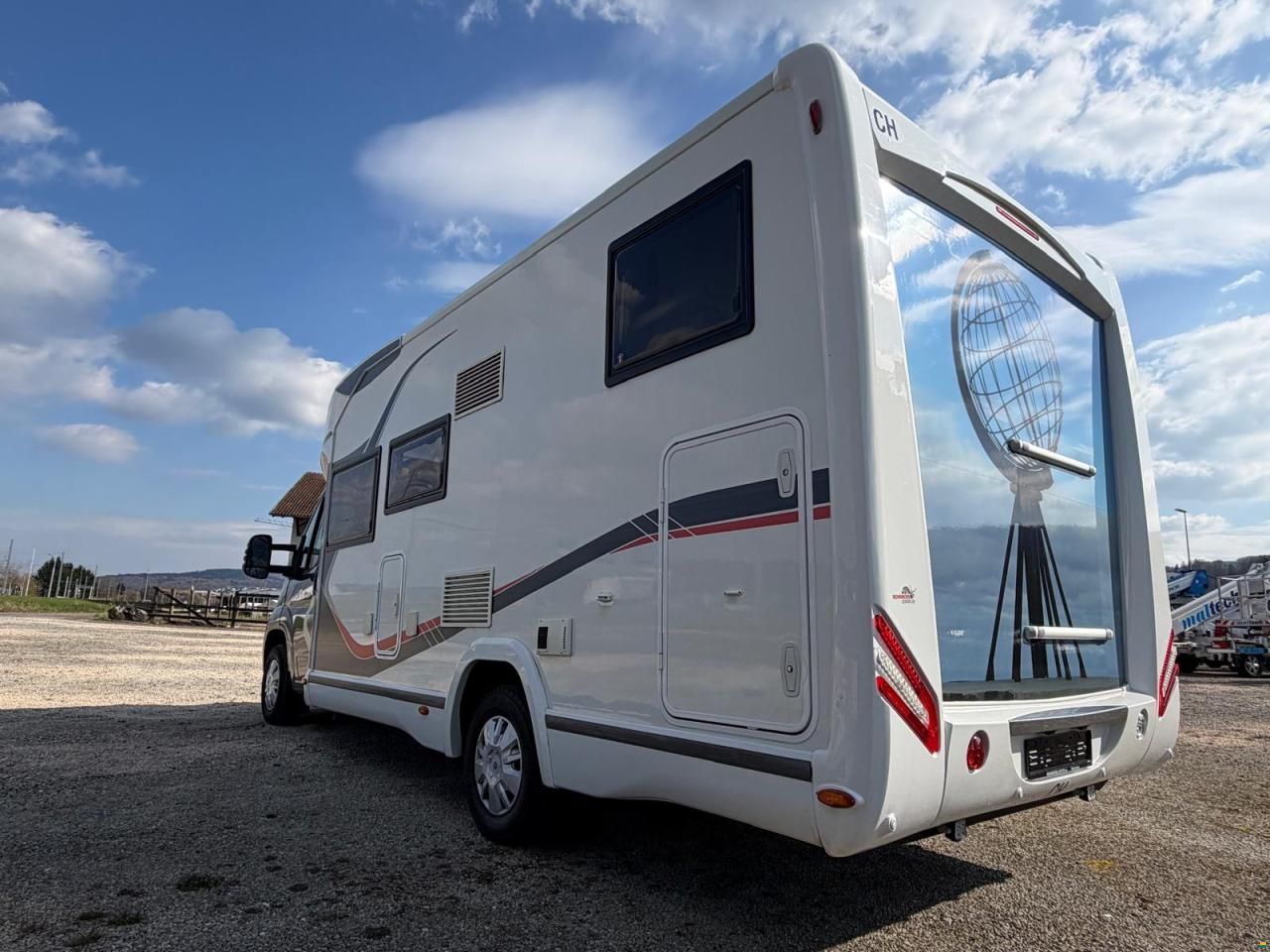 Challenger Ducato 2.3JTD 150PS **LÄNGSBETT-GARAGE**