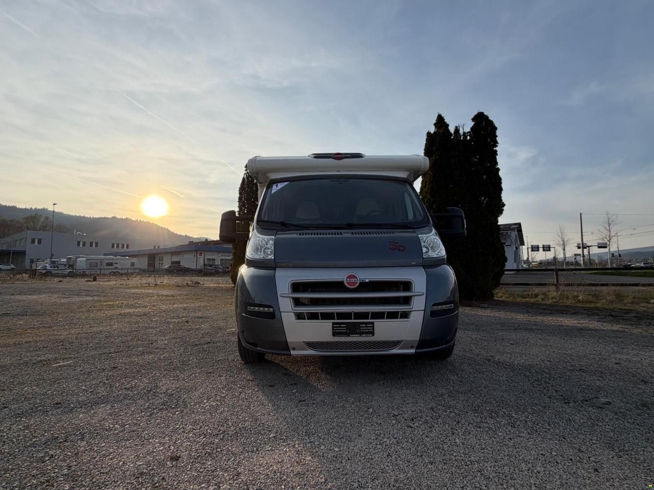 Bürstner NEXXO**FIFTY-FIVE EDITION **QUEENSBETT**