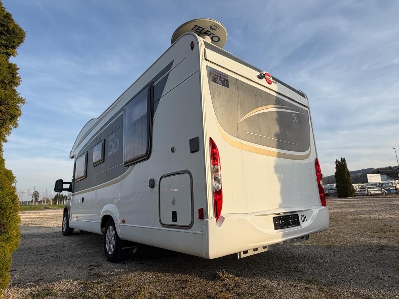 Bürstner NEXXO**FIFTY-FIVE EDITION **QUEENSBETT**