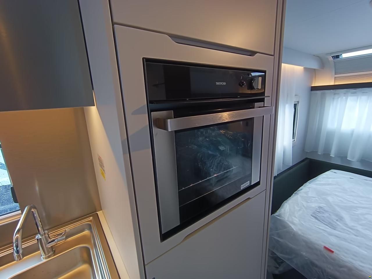 Adria Astella 644 DP