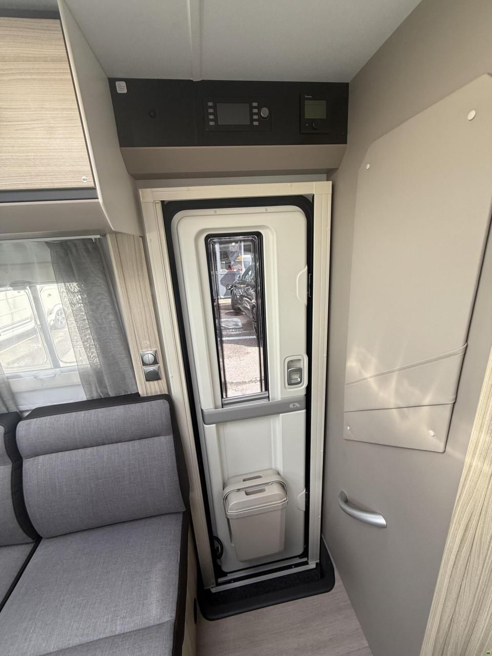 Adria Compact DL F