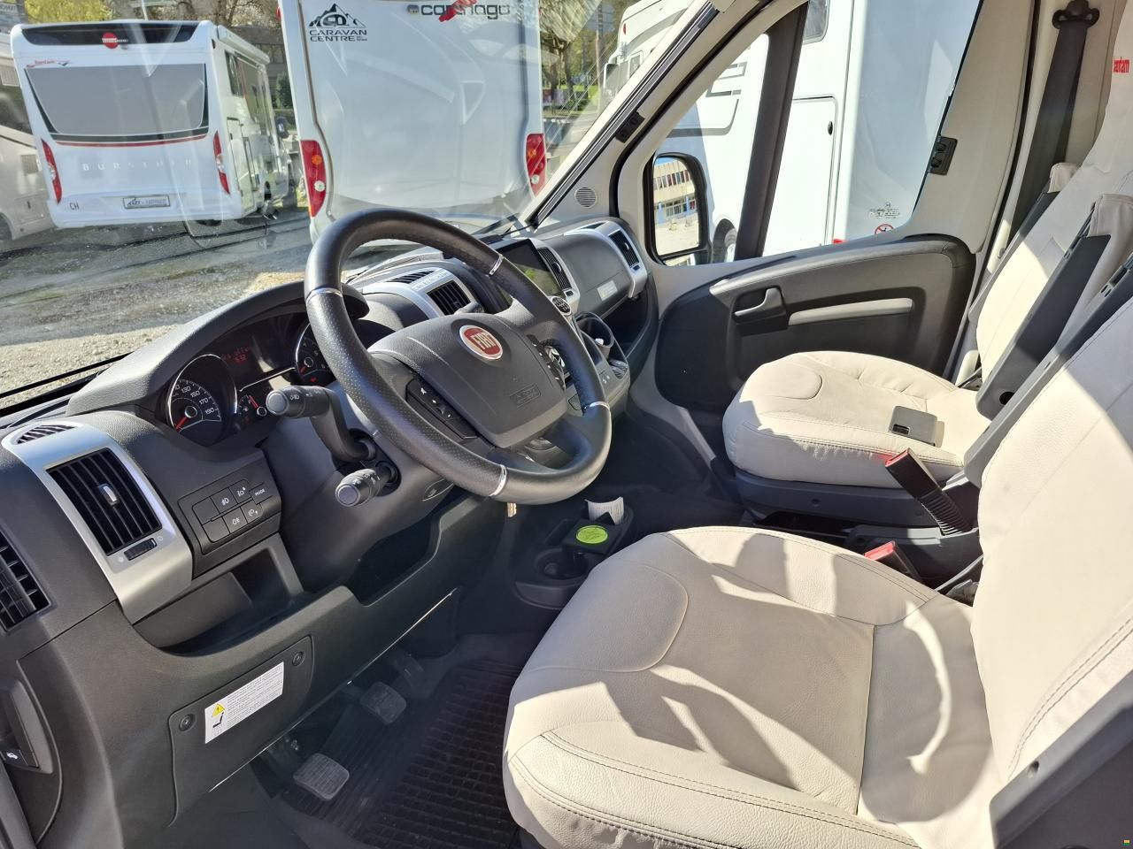 Pilote V600J - Längsbett!