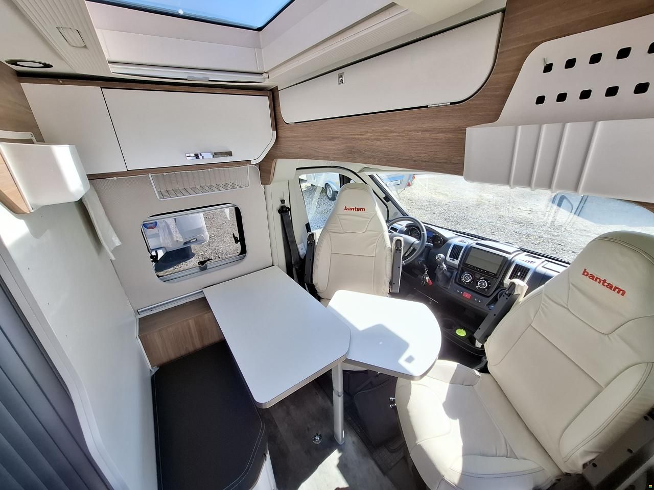 Pilote V600J - Längsbett!