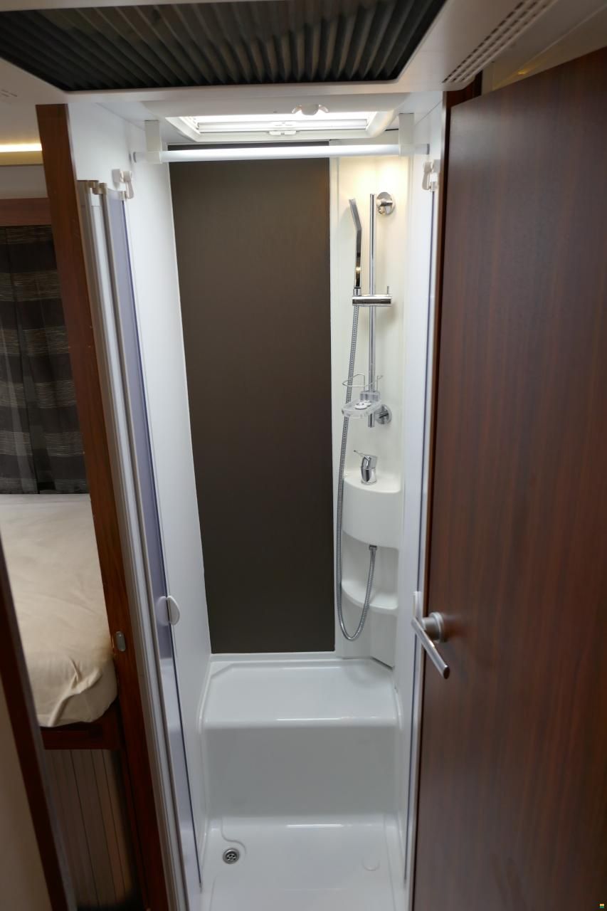 Adria Matrix M 670 SL