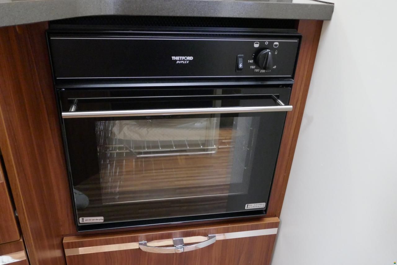 Adria Matrix M 670 SL