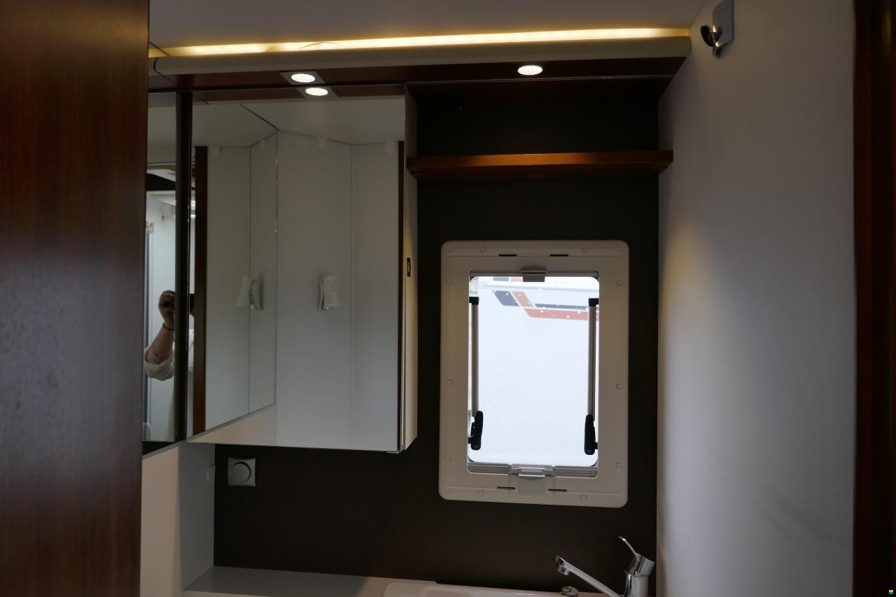 Adria Matrix M 670 SL