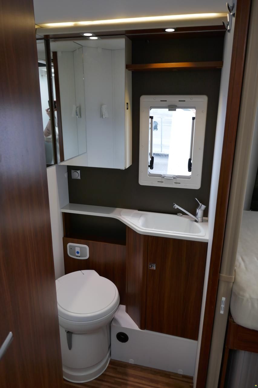 Adria Matrix M 670 SL