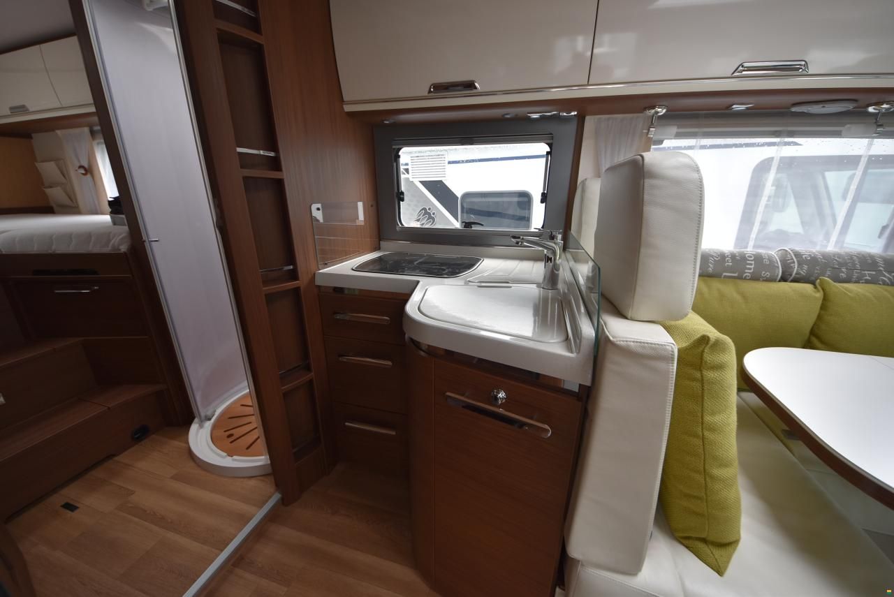 Niesmann-Bischoff ARTO 76LE