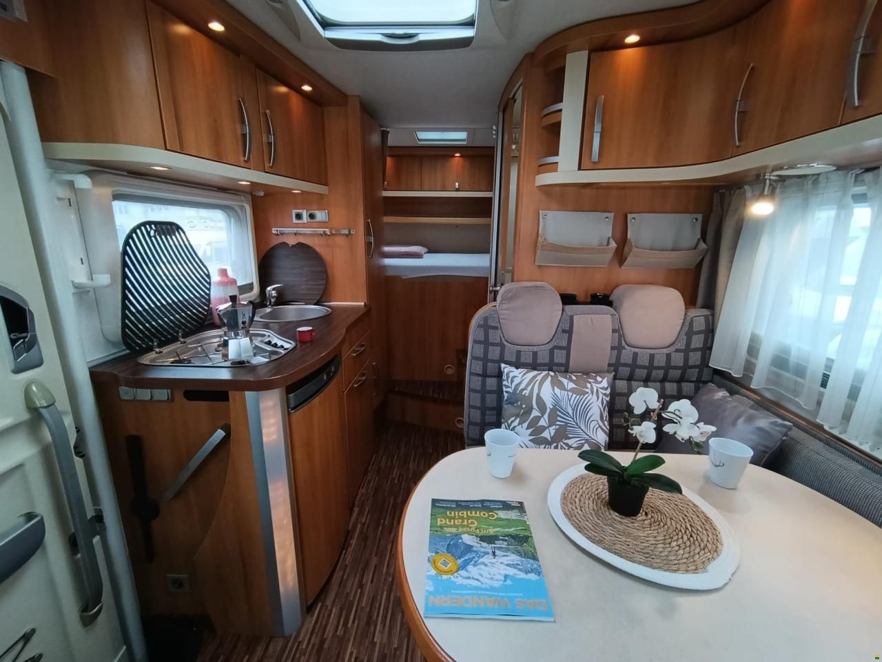 Hymer B504